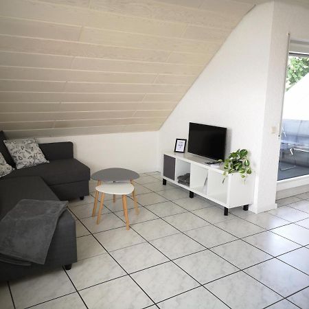 Familienfreundliche Ferienwohnung Mit Wohlfuehlbalkon Und Kostenlosem Parkplatz Nahe Messe Und Bodensee เมคเคนบอยเริน ภายนอก รูปภาพ