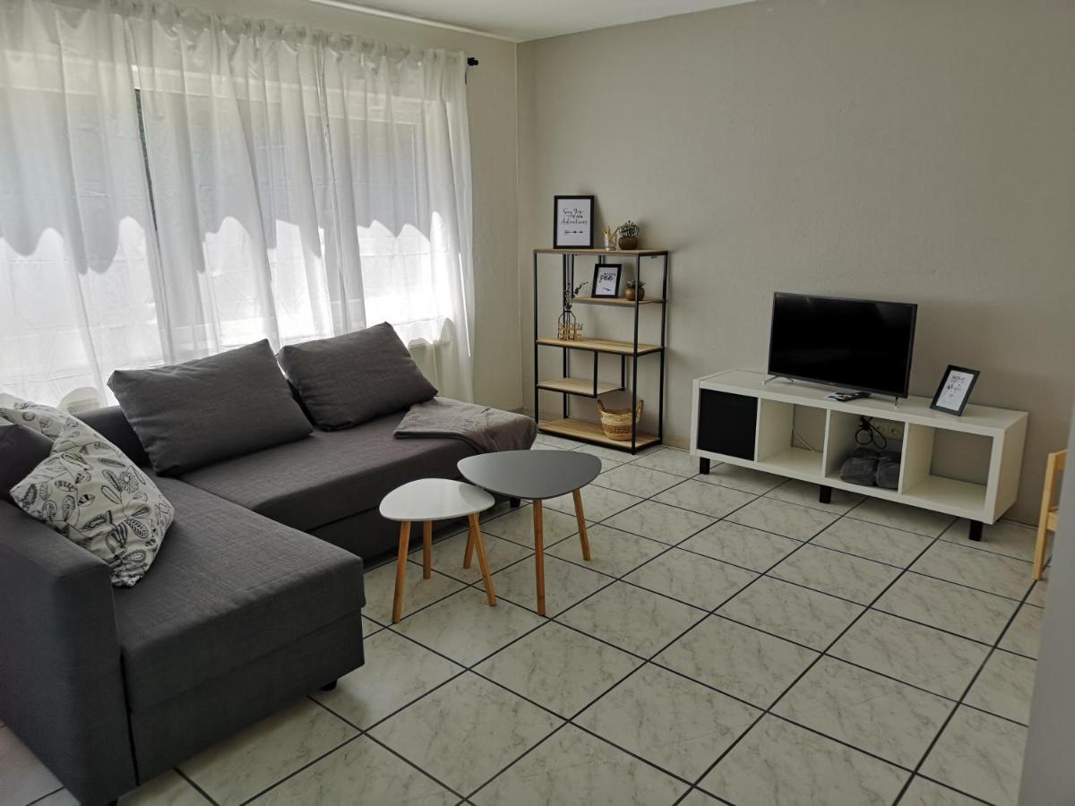 Familienfreundliche Ferienwohnung Mit Wohlfuehlbalkon Und Kostenlosem Parkplatz Nahe Messe Und Bodensee เมคเคนบอยเริน ภายนอก รูปภาพ
