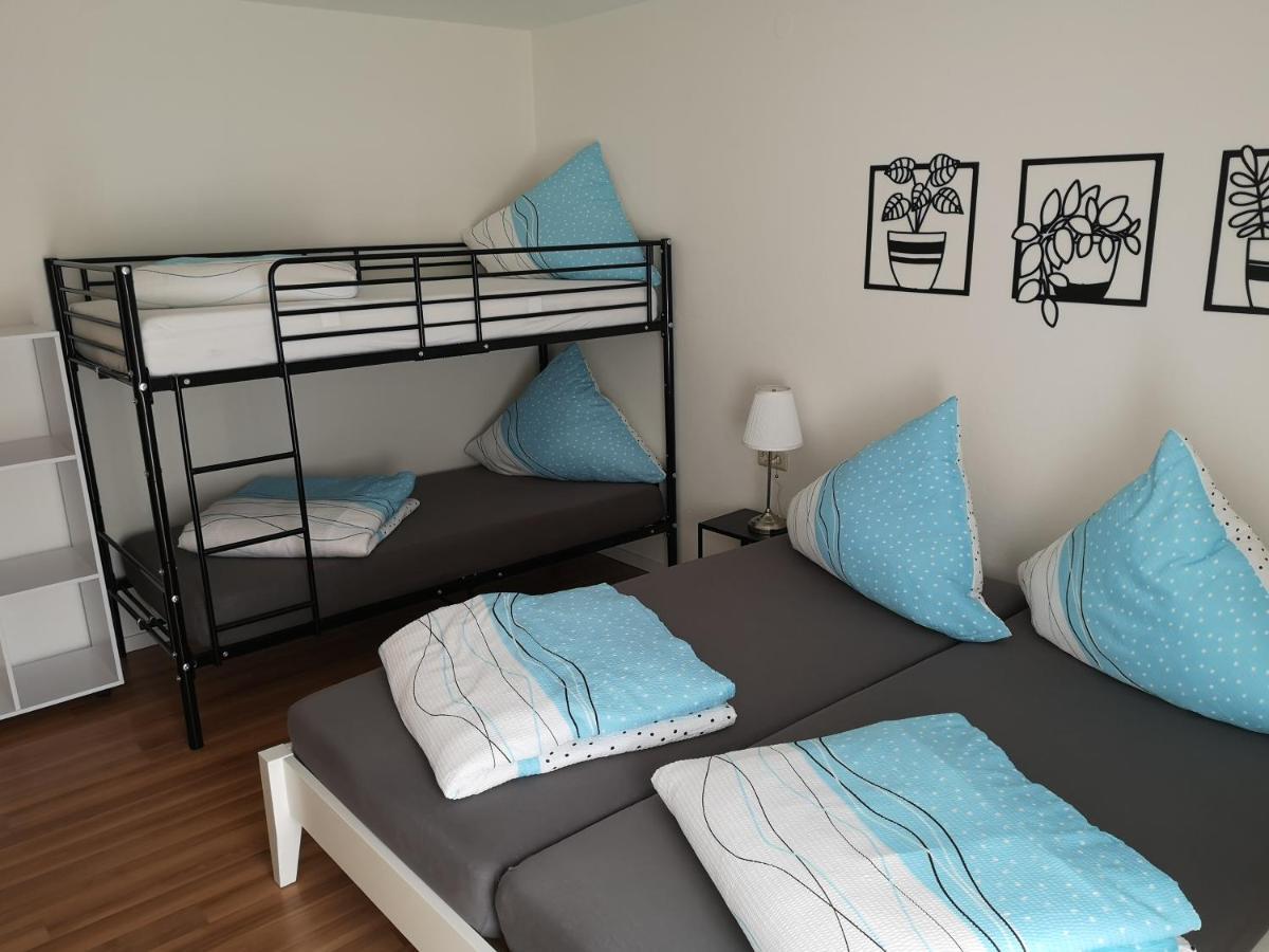 Familienfreundliche Ferienwohnung Mit Wohlfuehlbalkon Und Kostenlosem Parkplatz Nahe Messe Und Bodensee เมคเคนบอยเริน ภายนอก รูปภาพ